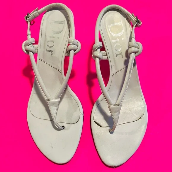 Christian Dior Women’s White Leather Thong Heels Size 37.5 - Picture 2 of 8